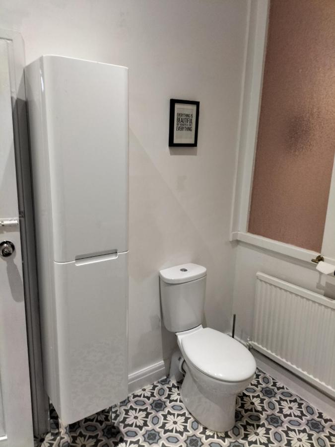 The New Accommodation Free Complementary Breakfast Tibshelf Luaran gambar