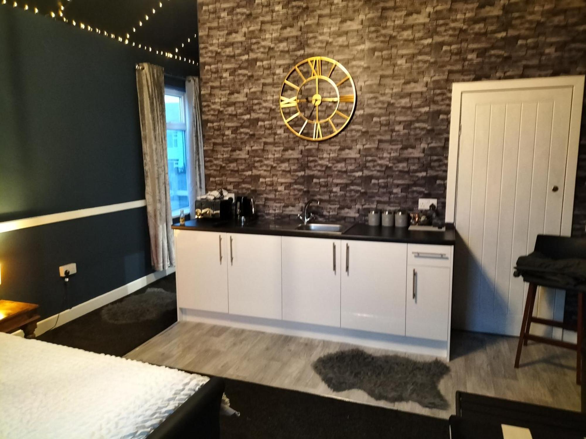 The New Accommodation Free Complementary Breakfast Tibshelf Luaran gambar